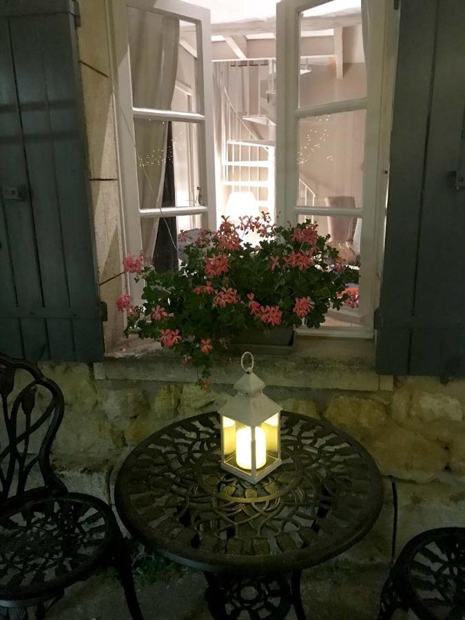 40 Le Bourg Bed and Breakfast Saint-Ciers-de-Canesse Εξωτερικό φωτογραφία